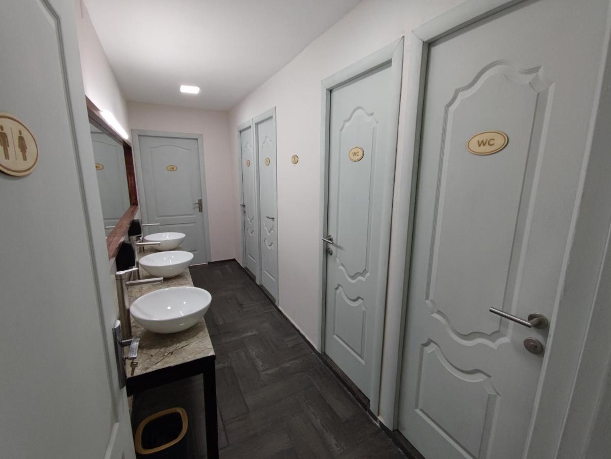 Ati Mta - Eco Hostel 博尔若米 外观 照片