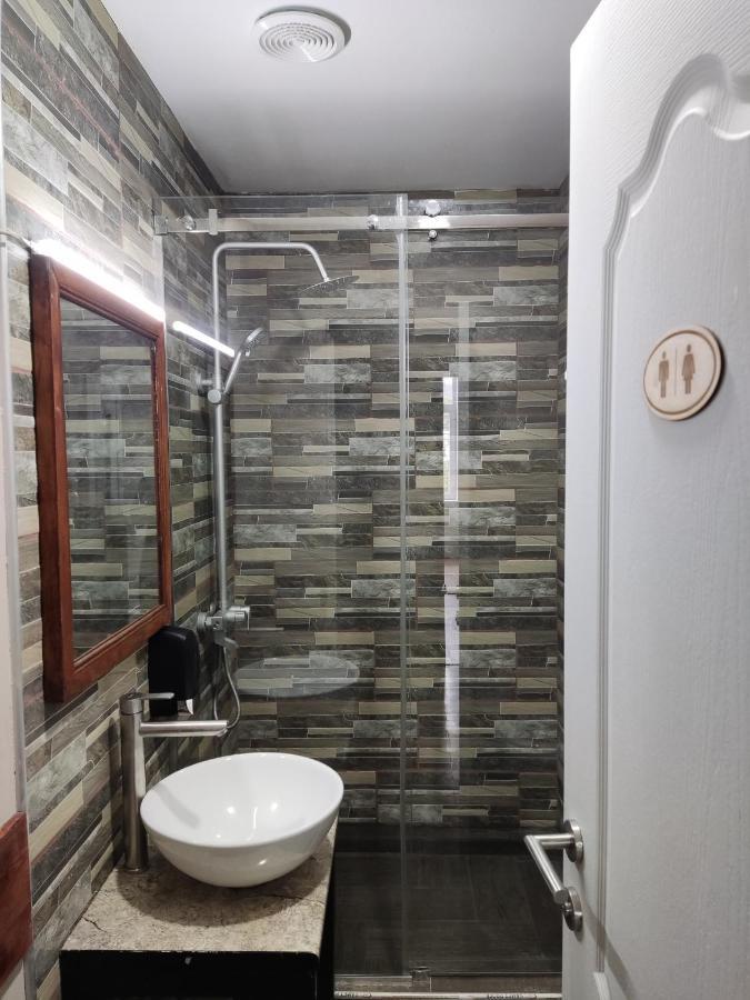 Ati Mta - Eco Hostel 博尔若米 外观 照片